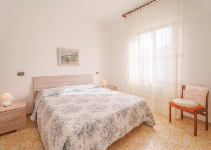 Casa Fiorella A -goelba * Помонте