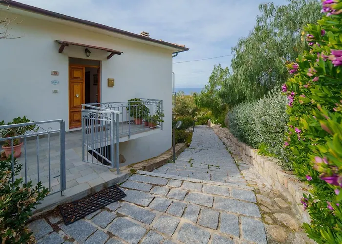 Casa Fiorella A -goelba Апартаменты *